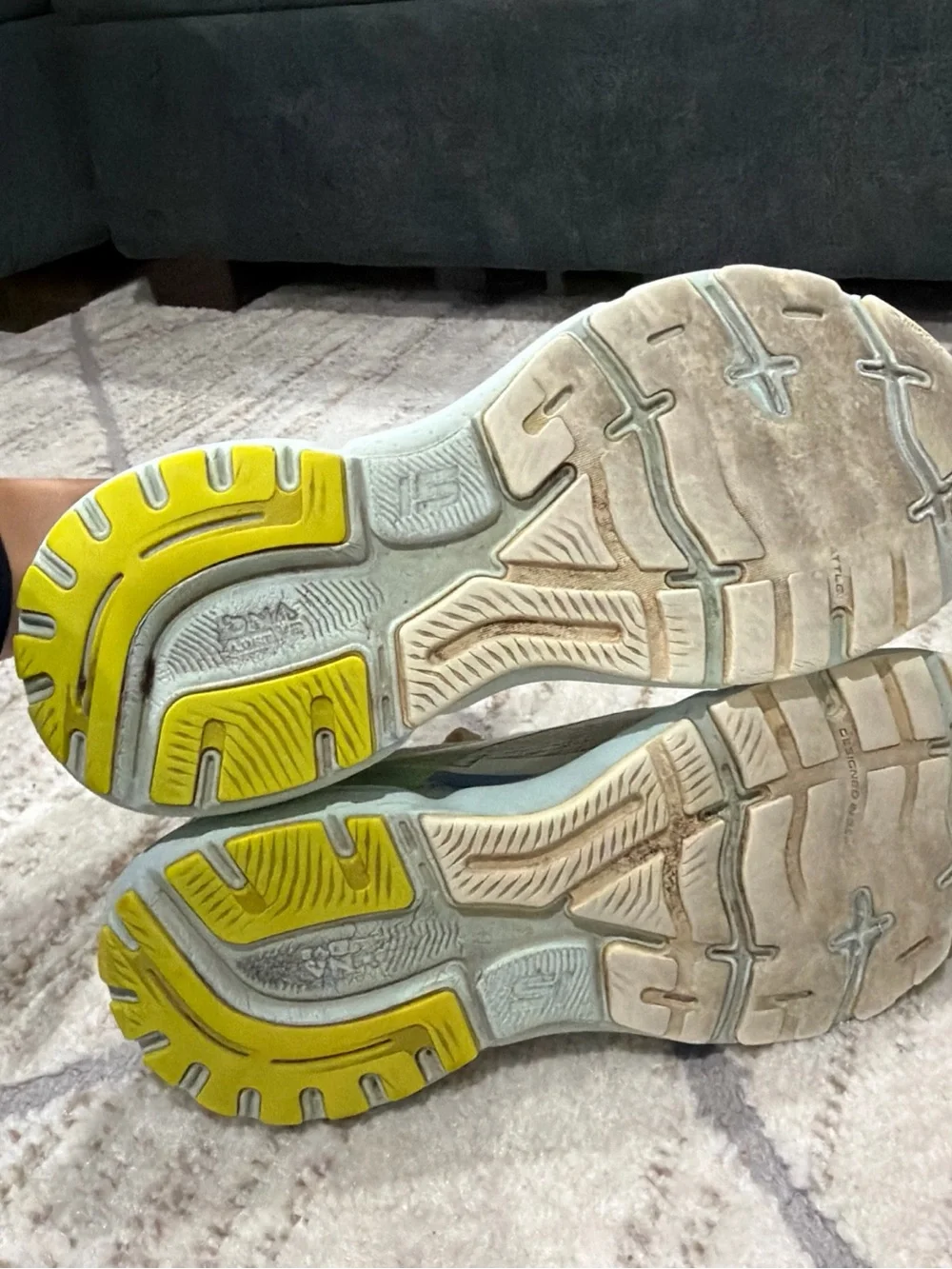 Brooks Ghost 15 Women’s Size 8.5 White Blue Green Running Walking Shoes Sneakers